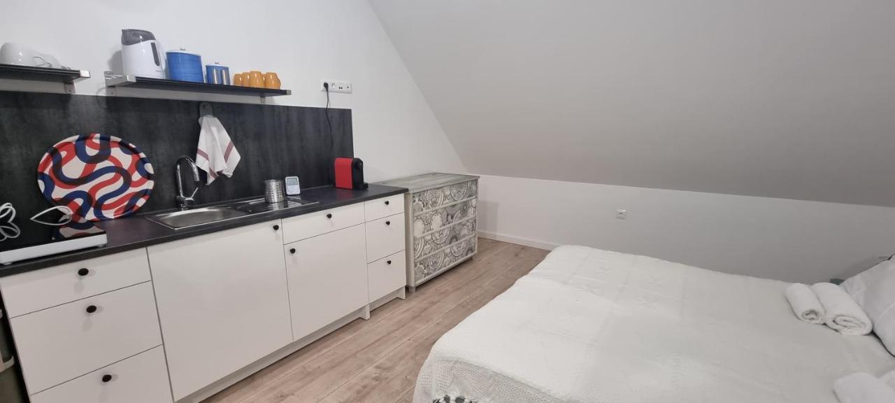 Vankoska Apartman ตีฮานี ภายนอก รูปภาพ